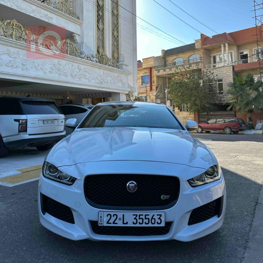 Jaguar XE